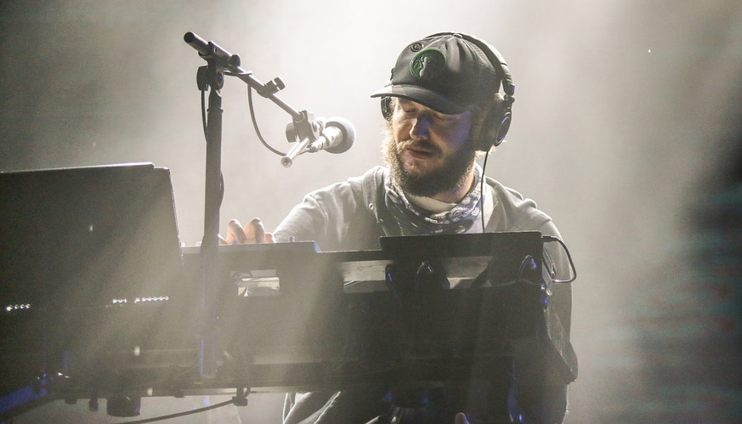 Bon Iver Share Previously Unreleased Versions of “Beth/Rest” and “Babys”: Stream