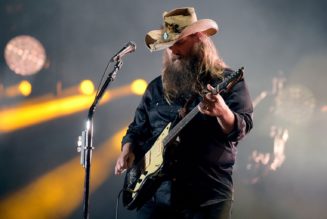 Chris Stapleton Postpones Shows to Rest Injured Vocals