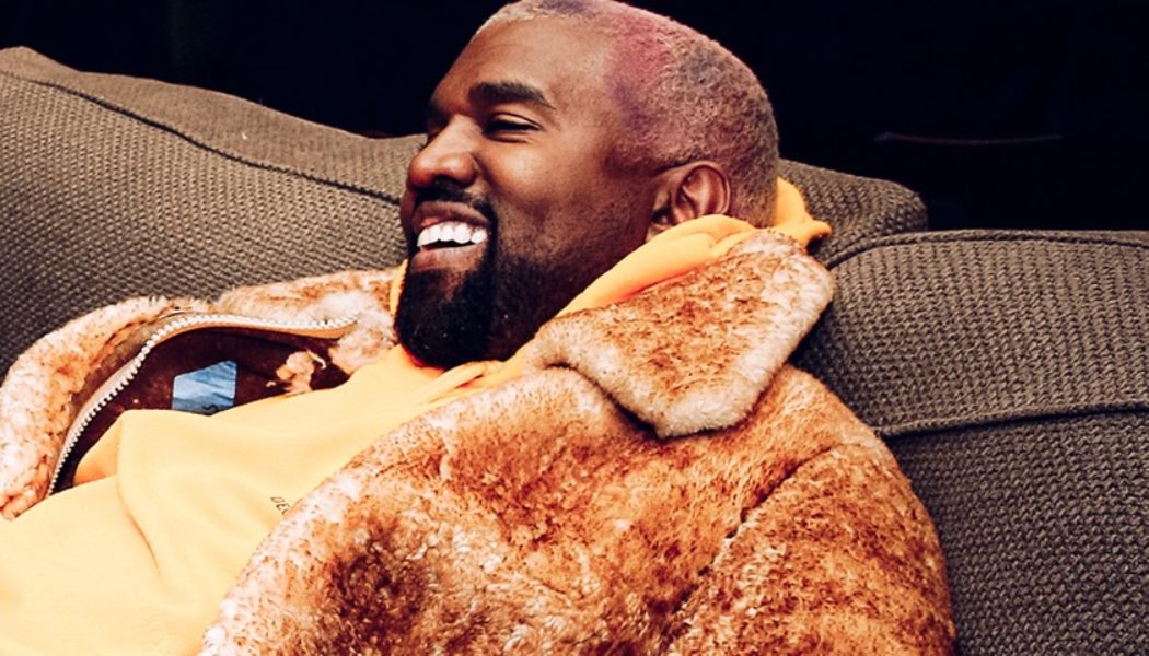 Fans Share Experience of Flying Economy With Kanye West