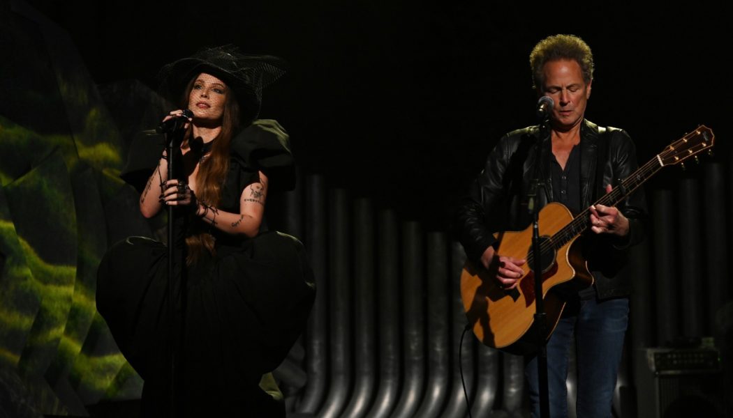 Halsey & Lindsey Buckingham Deliver Stunning Performance of ‘Darling’ on ‘SNL’: Watch