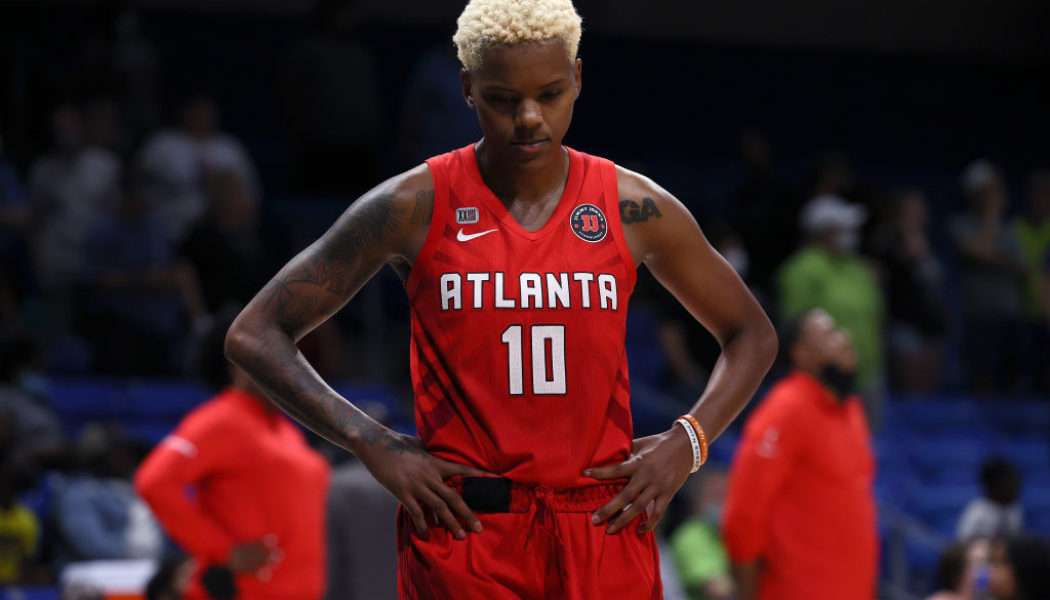 Hands & Feet: WNBA Player Shows Mean Knuckle Game In Off-White Jordans, Apologizes For Fade Delivery