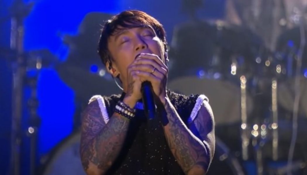 JOURNEY’s ARNEL PINEDA Covers Rock Classics On ‘First Light’ U.S. Tour (Video)