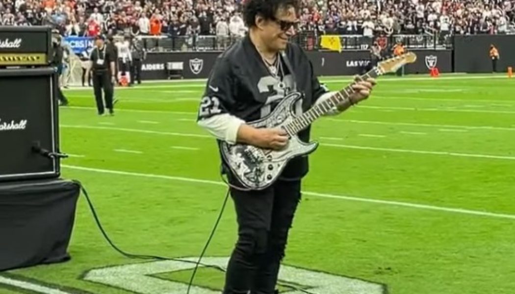 JOURNEY’s NEAL SCHON Performs National Anthem Prior To Las Vegas Raiders Vs. Chicago Bears Game (Video)