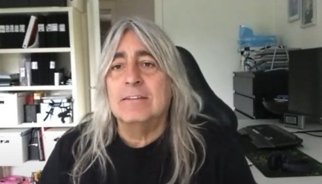 MIKKEY DEE: ‘When RONNIE JAMES DIO Passed Away, It Felt Like A Disaster’