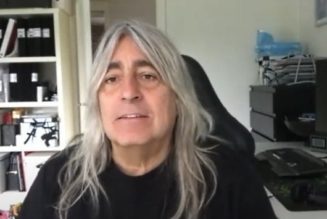 MIKKEY DEE: ‘When RONNIE JAMES DIO Passed Away, It Felt Like A Disaster’