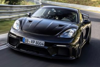 Porsche Showcases Its Upcoming 718 Cayman GT4 RS