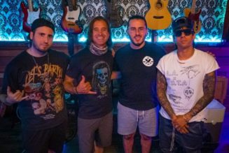 SCOTT STAPP Collaborates With DJs WOOLI And TRIVECTA On ‘Light Up The Sky’ Single