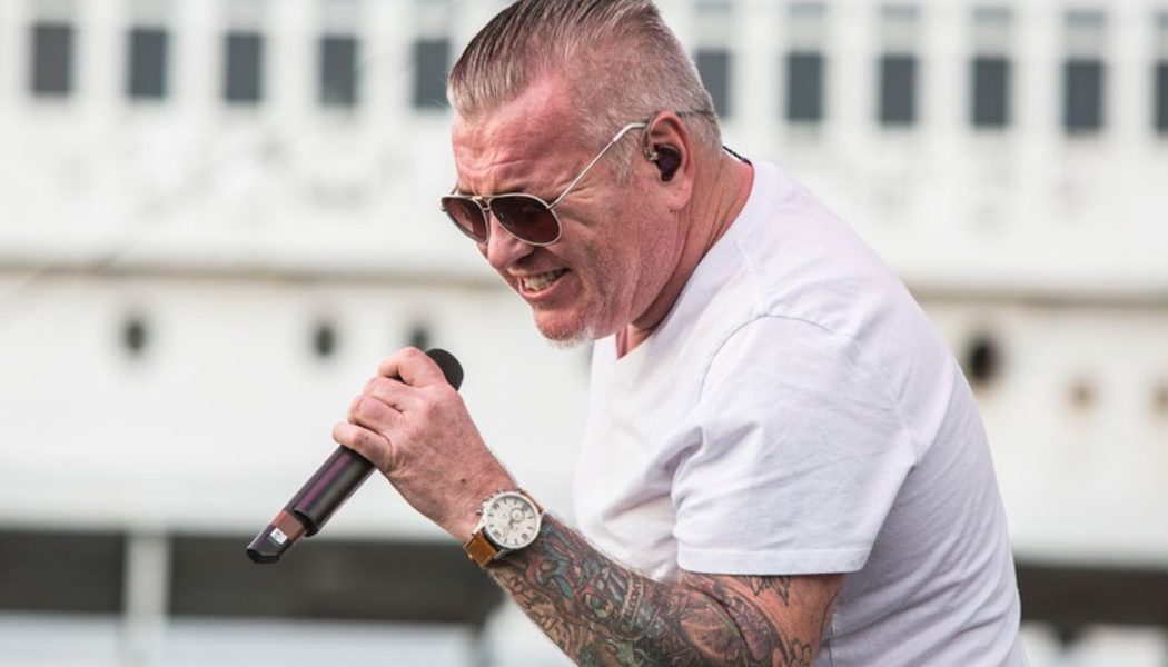 Smash Mouth Singer Steve Harwell Retires from Band Following Troubled Performance