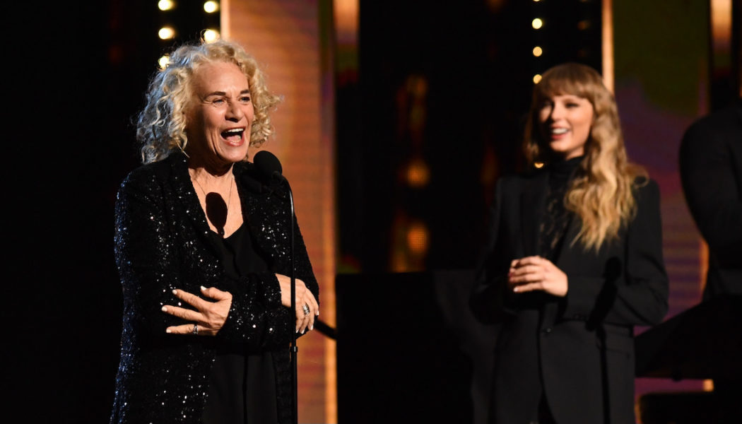 Taylor Swift Inducts “Greatest Songwriter of All Time” Carole King into Rock & Roll Hall of Fame