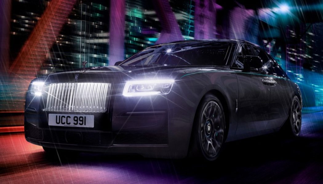 The Rolls-Royce Black Badge Ghost Combines Opulence With Dynamism