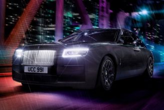 The Rolls-Royce Black Badge Ghost Combines Opulence With Dynamism