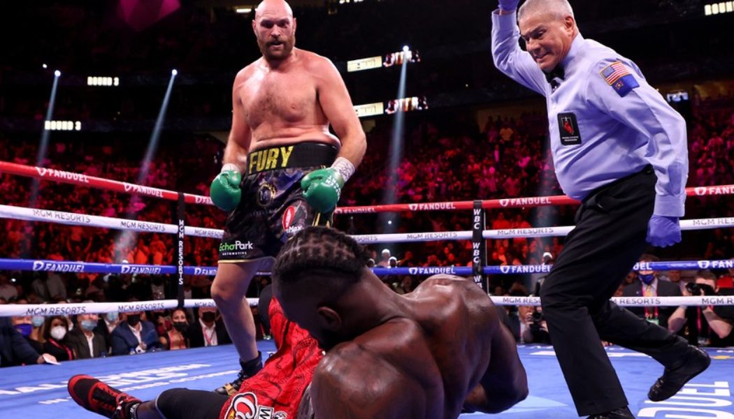 Tyson Fury Defeats Deontay Wilder to Retain WBC Heavyweight Title