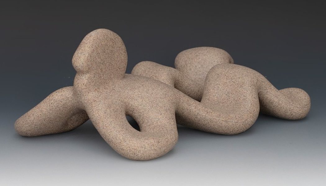 Vincent Tsang Releases a Laid-Back Amorphous Sculpture