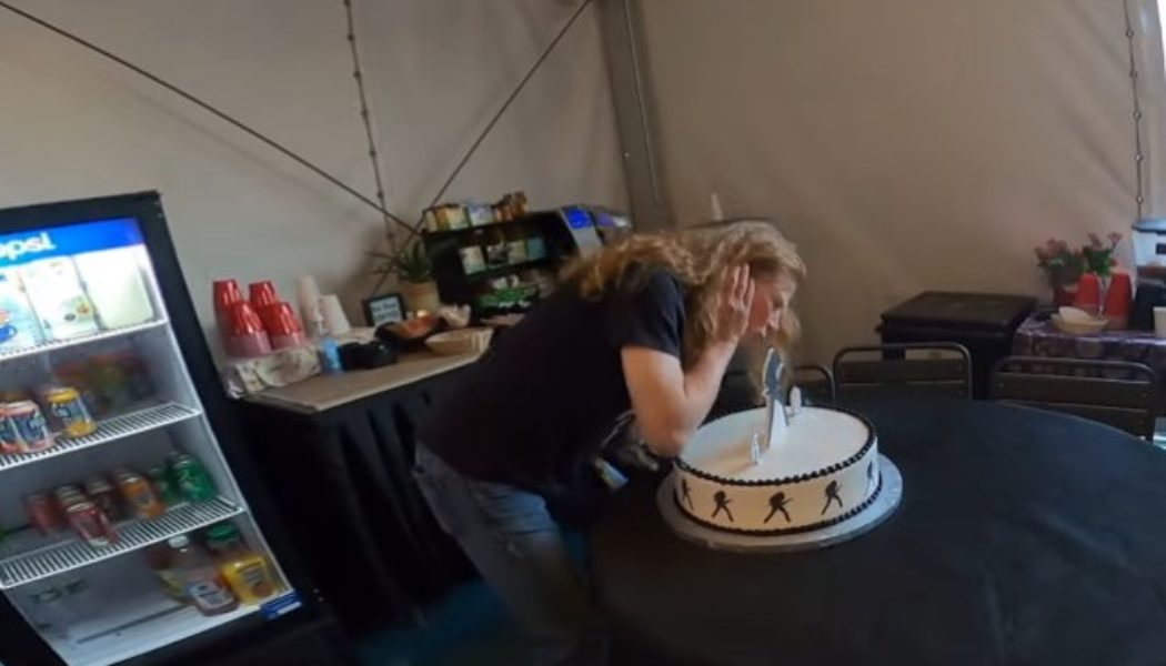 Watch MEGADETH’s DAVE MUSTAINE Blow Out Candles For 60th Birthday