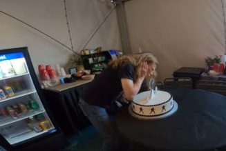 Watch MEGADETH’s DAVE MUSTAINE Blow Out Candles For 60th Birthday