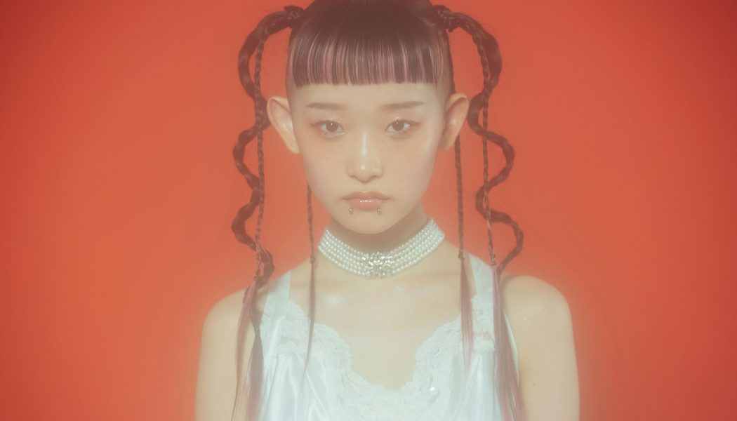 Wednesday Campanella Drops New Songs ‘Alice’ & ‘Buckingham’ With New Singer Utaha