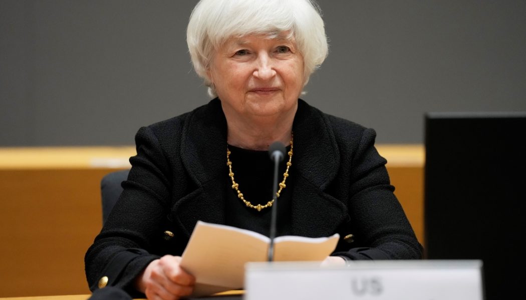 Yellen expects inflation to linger, then ease later in 2022