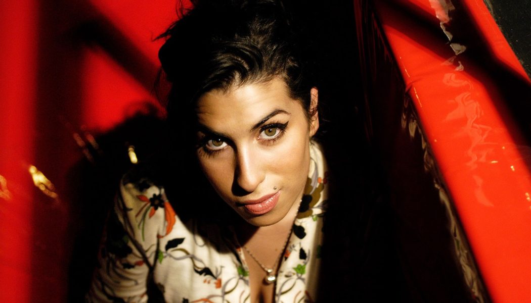 Amy Winehouse Auction Rakes in $4 Million