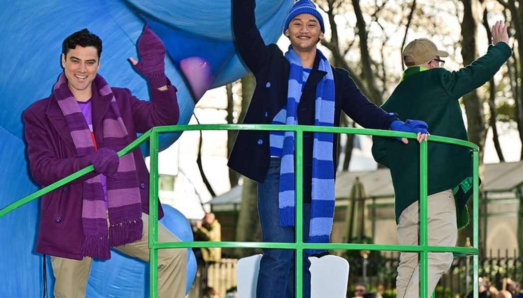 ‘Blue’s Clues’ Hosts Steve, Joe and Josh Reunite for Emotional Thanksgiving Day Parade Performance