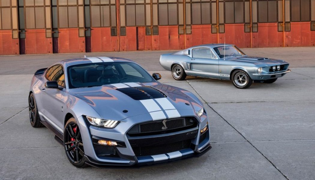 Ford Takes It Back to 1967 With Brittany Blue “Heritage Edition” Mustang Shelby GT500