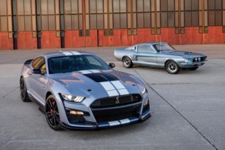 Ford Takes It Back to 1967 With Brittany Blue “Heritage Edition” Mustang Shelby GT500