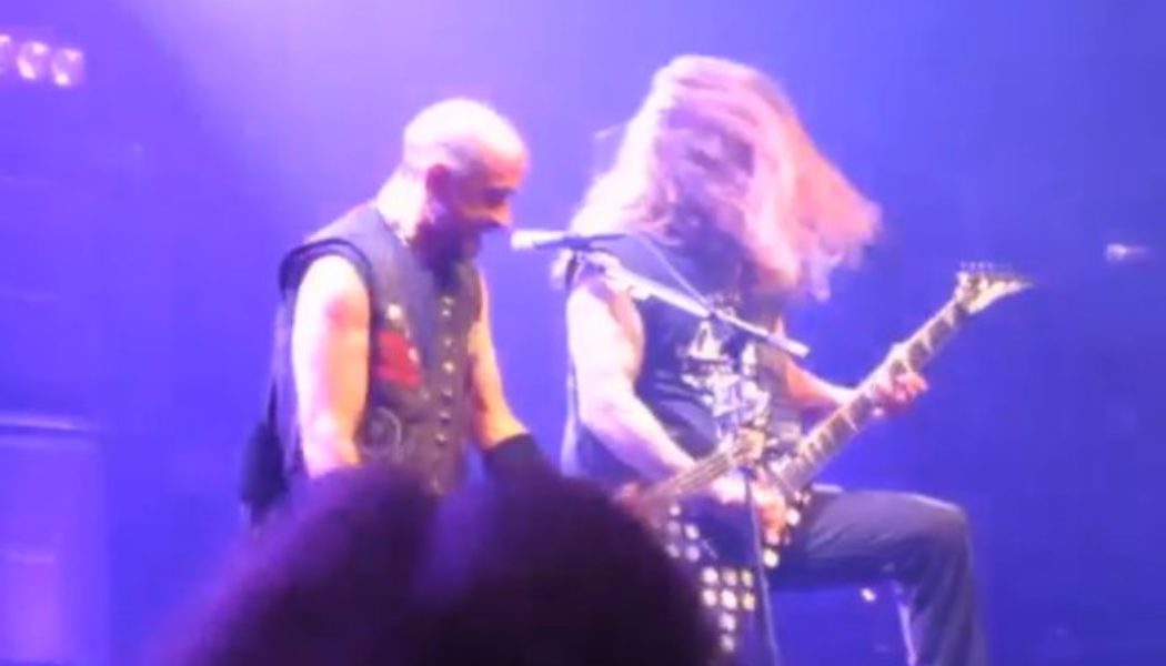 Former MACHINE HEAD Guitarist PHIL DEMMEL Fills In For DAVE LINSK At OVERKILL Concert: Video, Photos