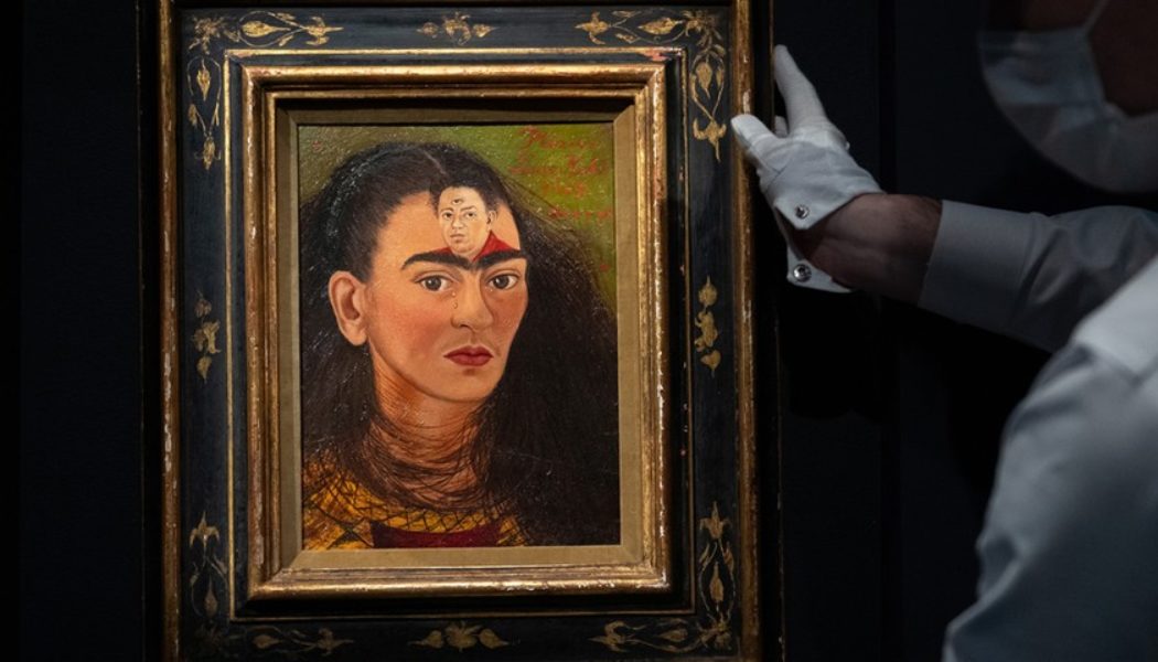 Frida Kahlo Shatters Auction Record Held by Latin Artist