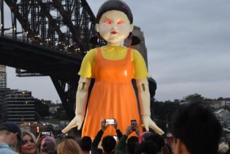 Giant Fully Functioning ‘Squid Game’ “Red Light, Green Light” Doll Appears in Sydney