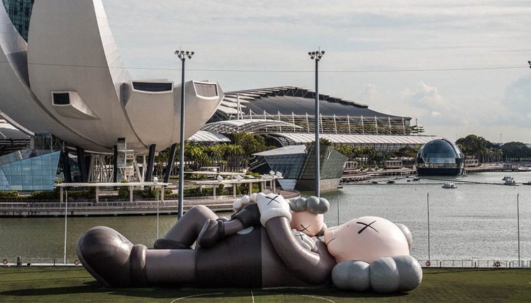 ‘KAWS:HOLIDAY’ Singapore Has Officially Landed On The World’s Largest Floating Stage