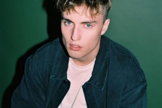 Sam Fender Vs. The World