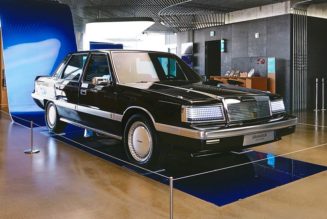 Take a Closer Look at the Hyundai Grandeur Heritage Series Electric Restomod