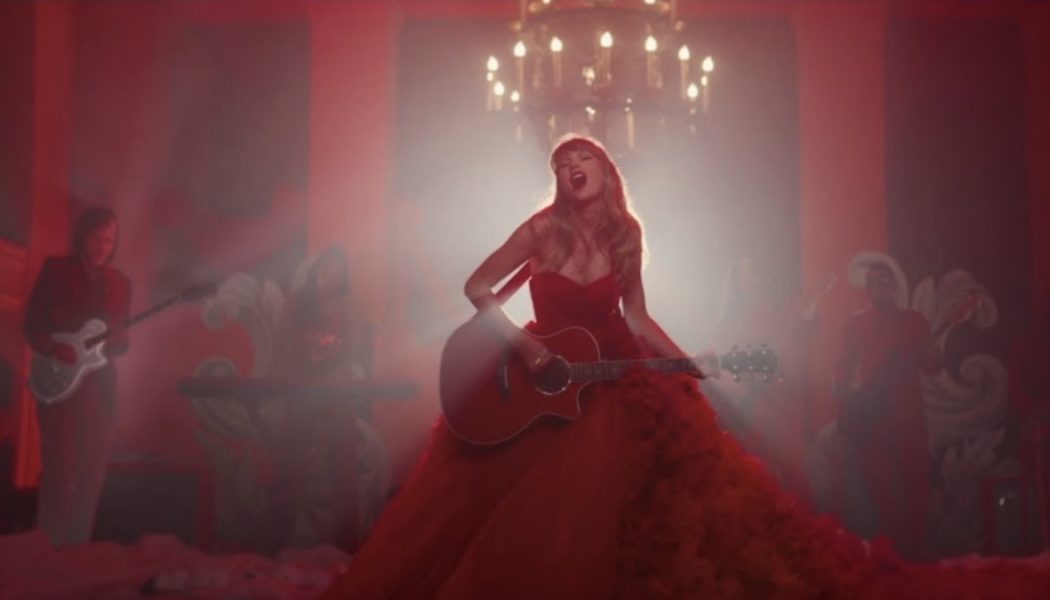 Taylor Swift Crashes a Wedding in Video for “I Bet You Think About Me (Taylor’s Version): Watch