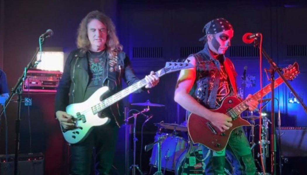 Watch DAVID ELLEFSON Perform Live For First Time Since Being Fired From MEGADETH