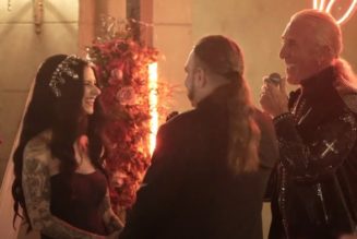 Watch TWISTED SISTER’s DEE SNIDER Officiate Wedding Of Los Angeles Heavy Metal Musician