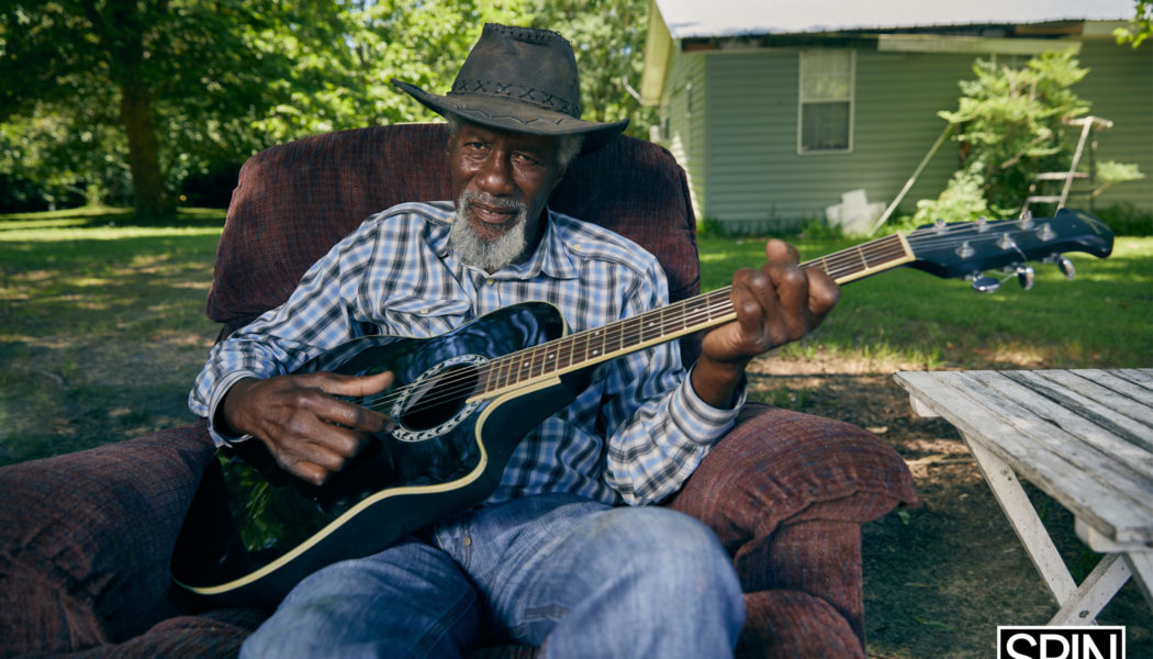 15 Minute Live Performances: Robert Finley