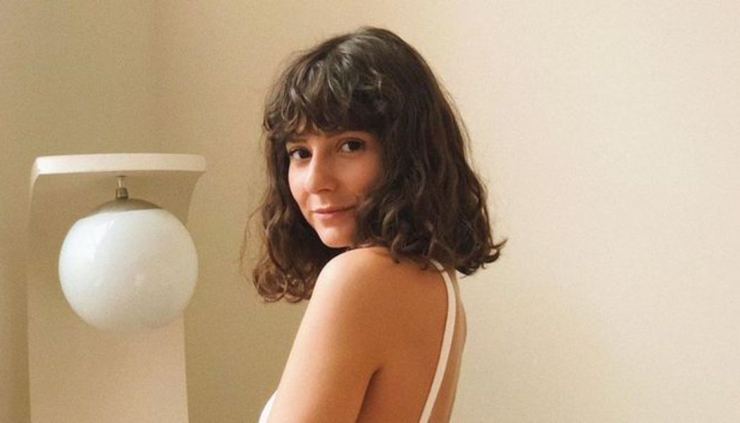 24 Fringes That Suit Everyone, According to Hair Experts