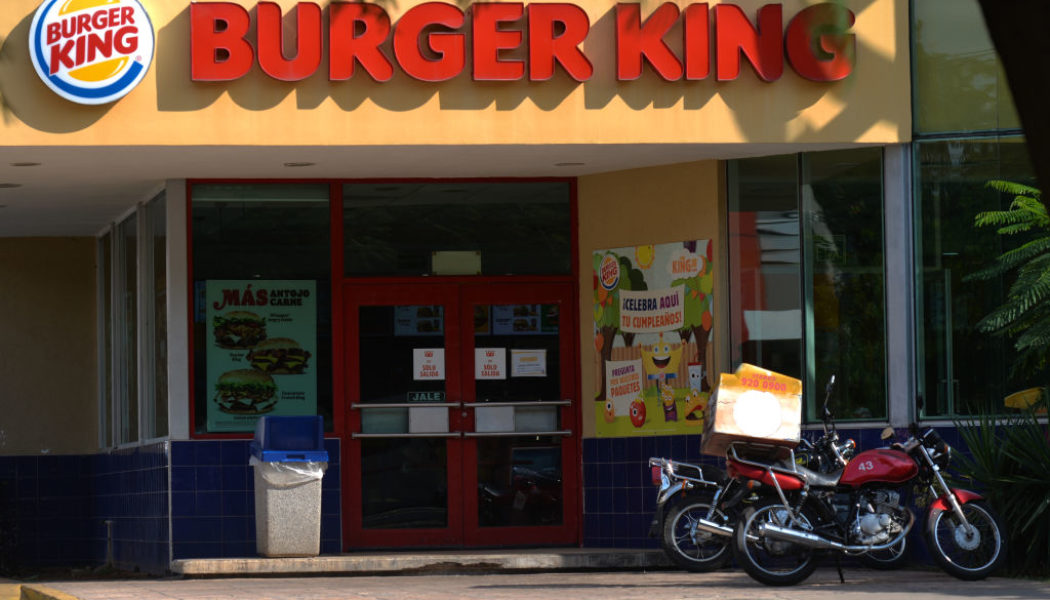 5 Anti-Vax Protestors Arrested After Storming NYC Burger King, Twitter Jokes They Can’t Have It Their Way