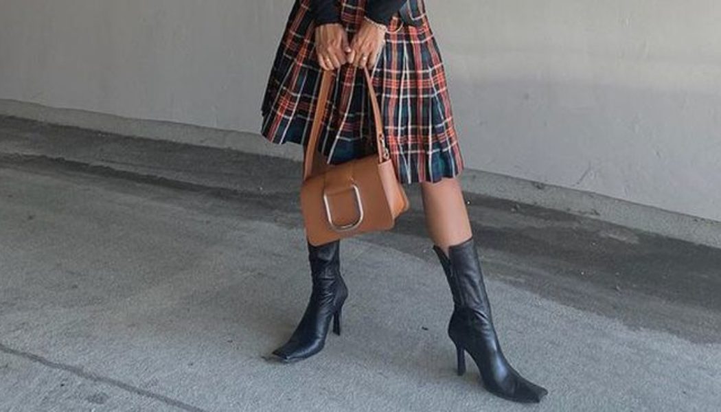 7 Strong Winter Outfits Featuring Skirts and Boots