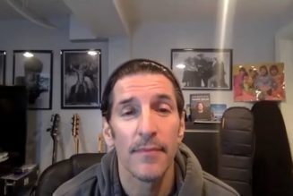 ANTHRAX’s FRANK BELLO Recalls Being Infected With Parasites After Eating Undercooked Meat In Mexico