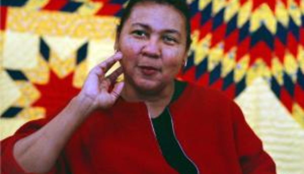 Author, Activist & Scholar bell hooks Dead At 69 #bellhooks