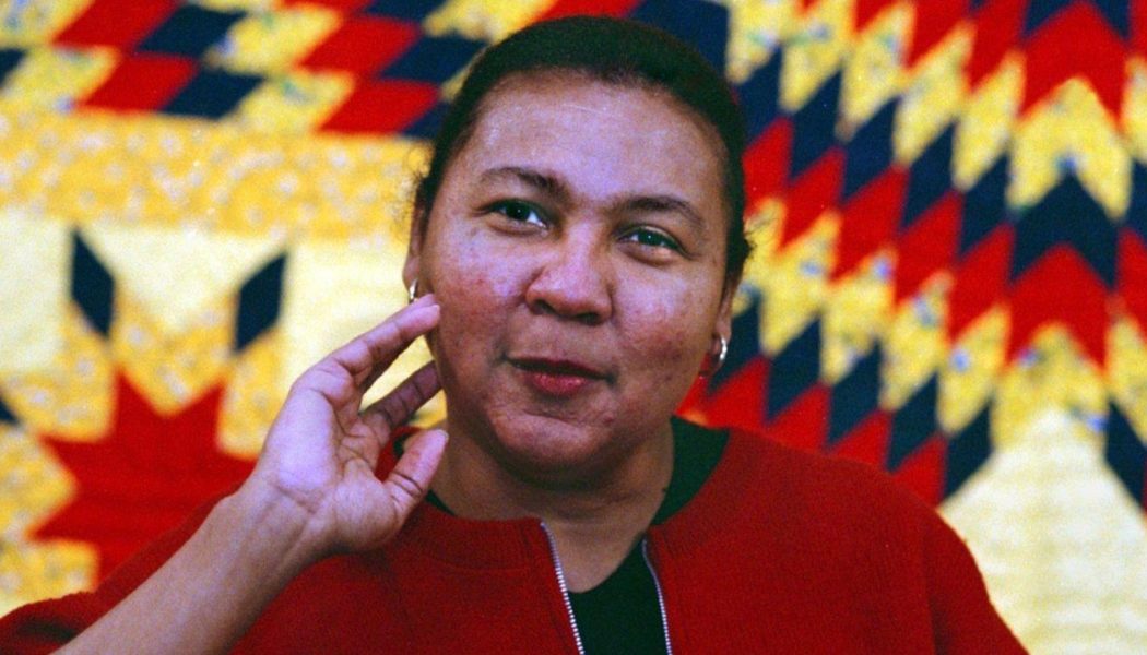 bell hooks, Feminist Scholar and Cultural Critic, Dies at 69