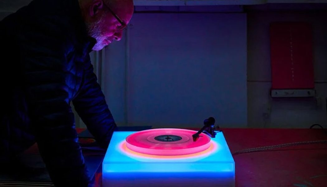 Brian Eno Releases a Color-Changing LED Turntable