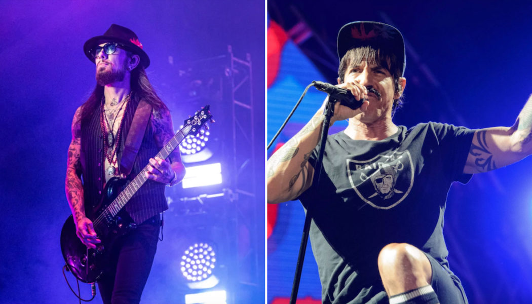 Dave Navarro and Anthony Kiedis Reunite to Cover Lou Reed’s “Walk on the Wild Side”: Watch