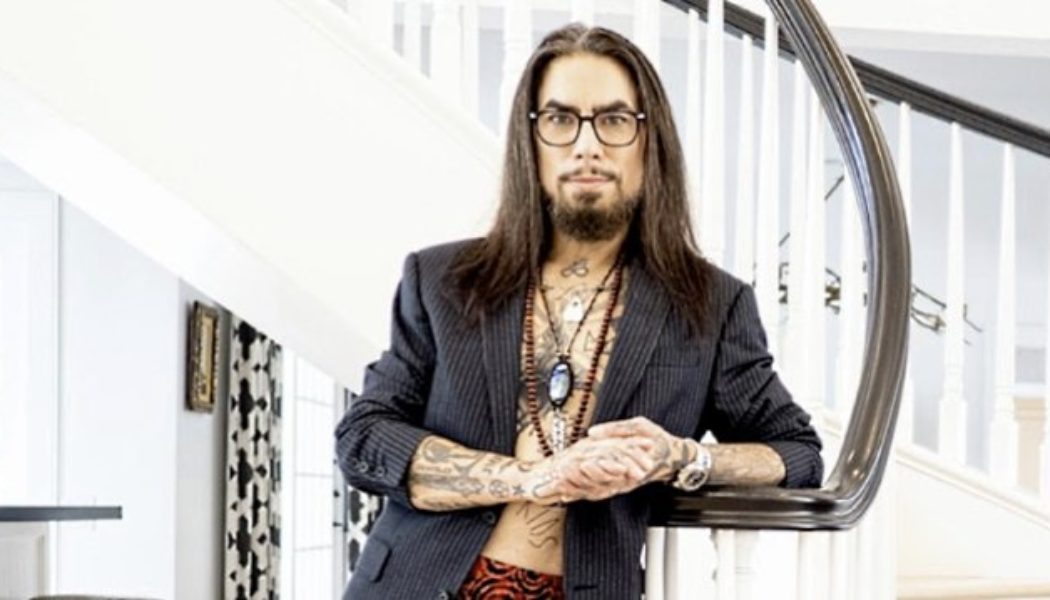 DAVE NAVARRO Didn’t Join GUNS N’ ROSES Because He Was ‘Immersed’ In His Drug Addiction