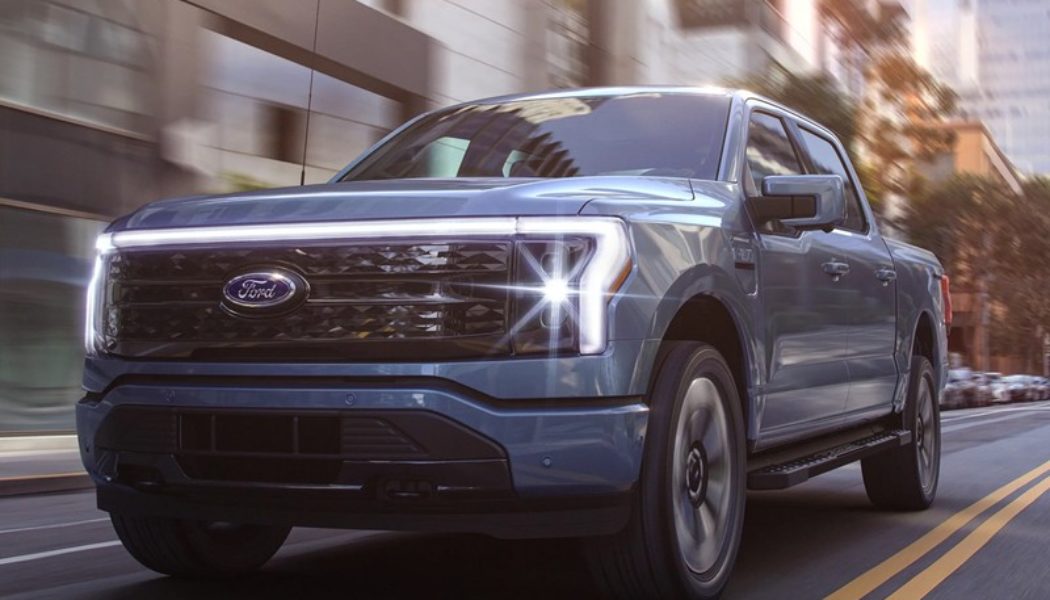 Ford’s F-150 Lightning Extended Range Model Can Run For 300 Miles