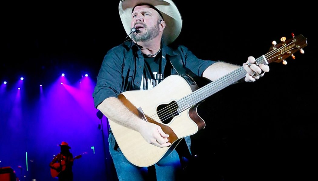 Garth Brooks Will Return to Las Vegas for Two Shows in 2022: Details