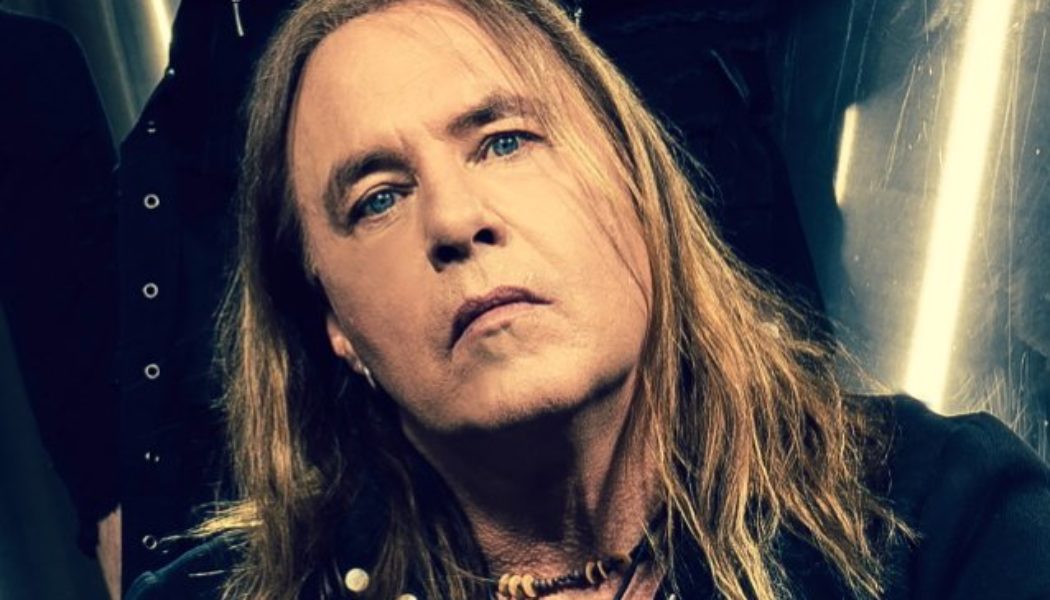 HELLOWEEN’s ANDI DERIS ‘Didn’t Realize’ Something Bad Was Going On In The World Until ‘Long After’ Pandemic Hit