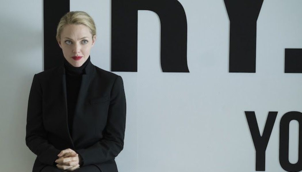 Hulu offers a first glimpse at Amanda Seyfried as Elizabeth Holmes