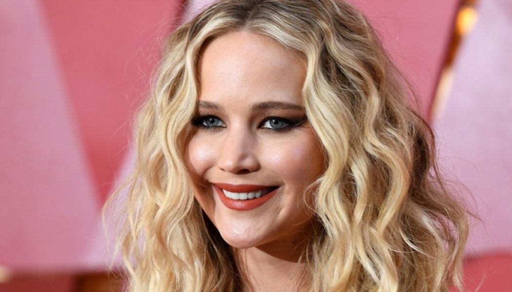 Jennifer Lawrence Confirmed to Star in New Apple TV+ Theranos Film ‘Bad Blood’