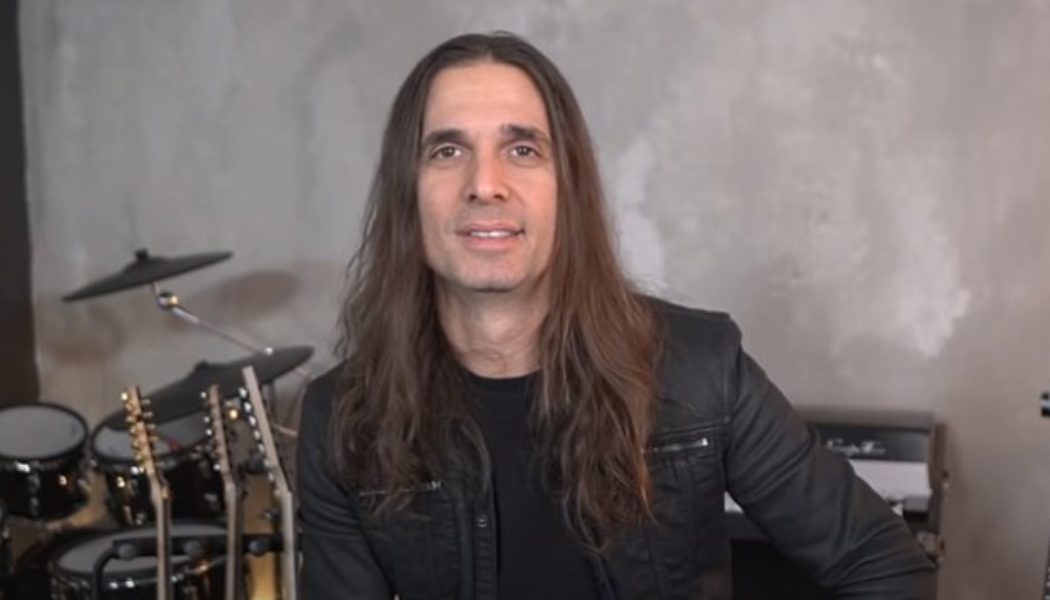 MEGADETH Guitarist KIKO LOUREIRO: What I Have Learned From Playing With DAVE MUSTAINE